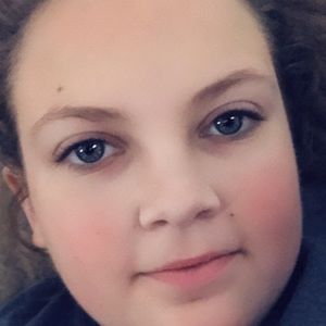 Meet your Posher, Corie